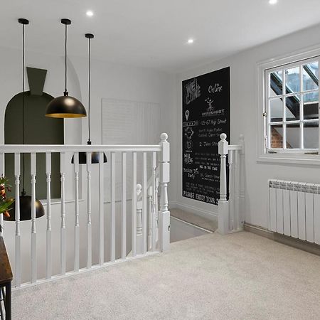 Luxe Courtyard Apartment For 4 Near Exeter City Centre Экстерьер фото