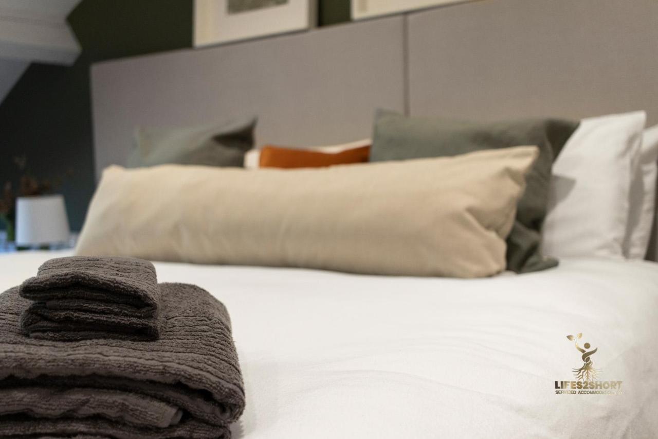 Luxe Courtyard Apartment For 4 Near Exeter City Centre Экстерьер фото