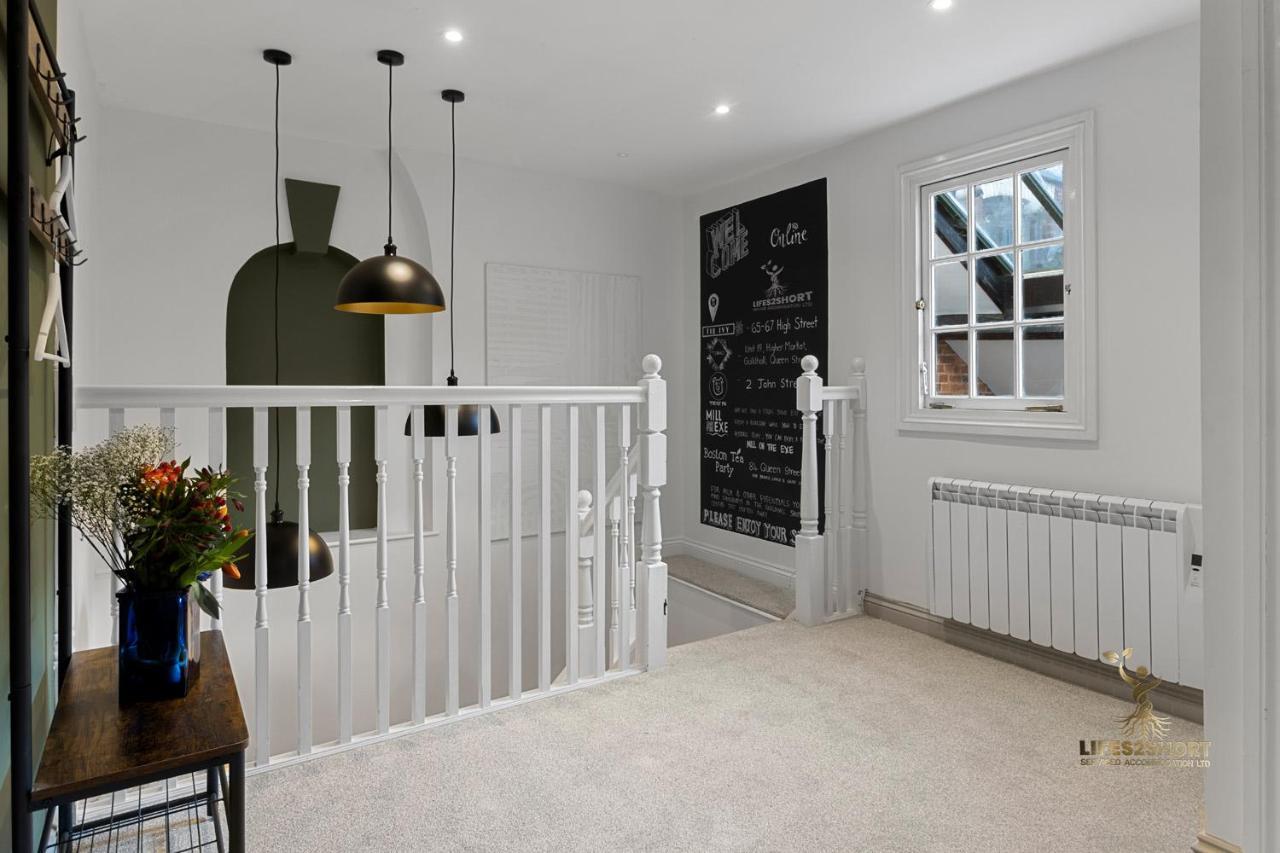 Luxe Courtyard Apartment For 4 Near Exeter City Centre Экстерьер фото